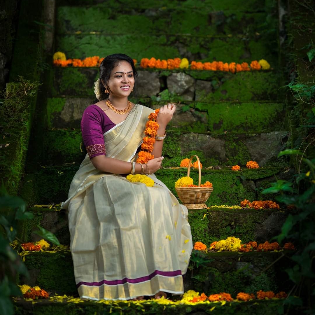 QUEENS BEAUTY PARLOUR PULPALLY