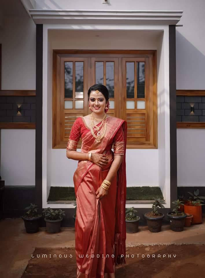 QUEENS BEAUTY PARLOUR PULPALLY