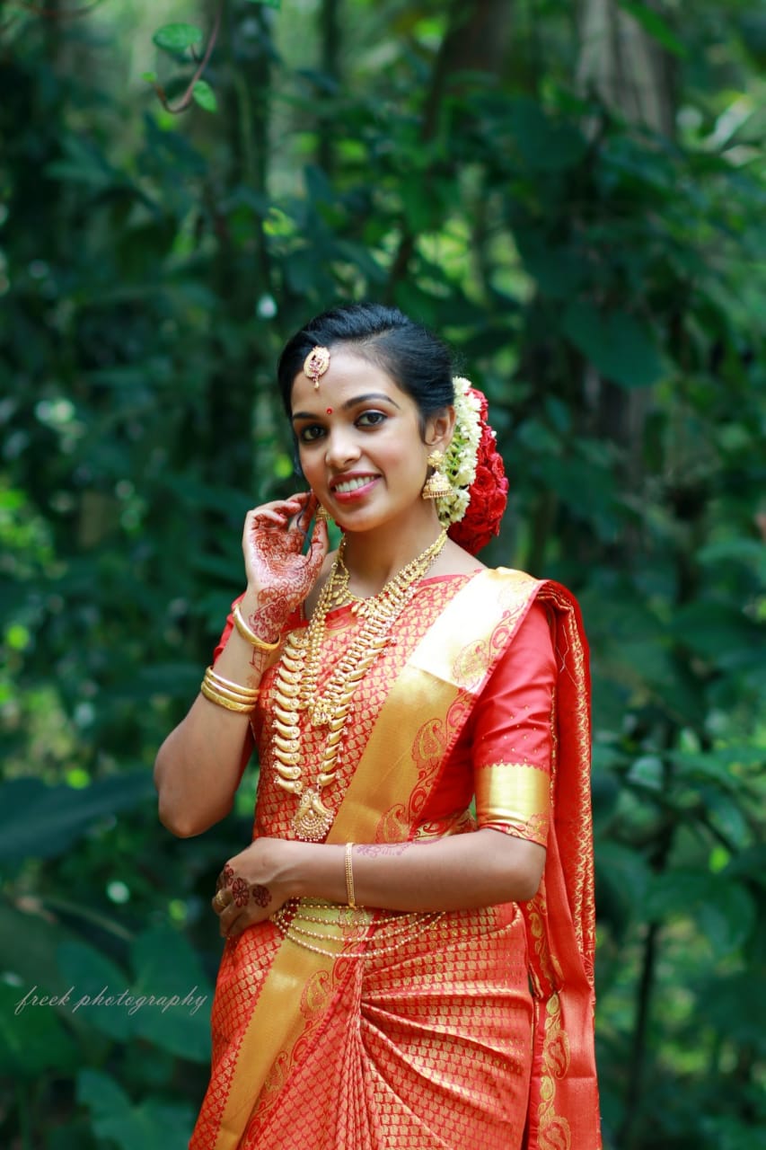 QUEENS BEAUTY PARLOUR PULPALLY