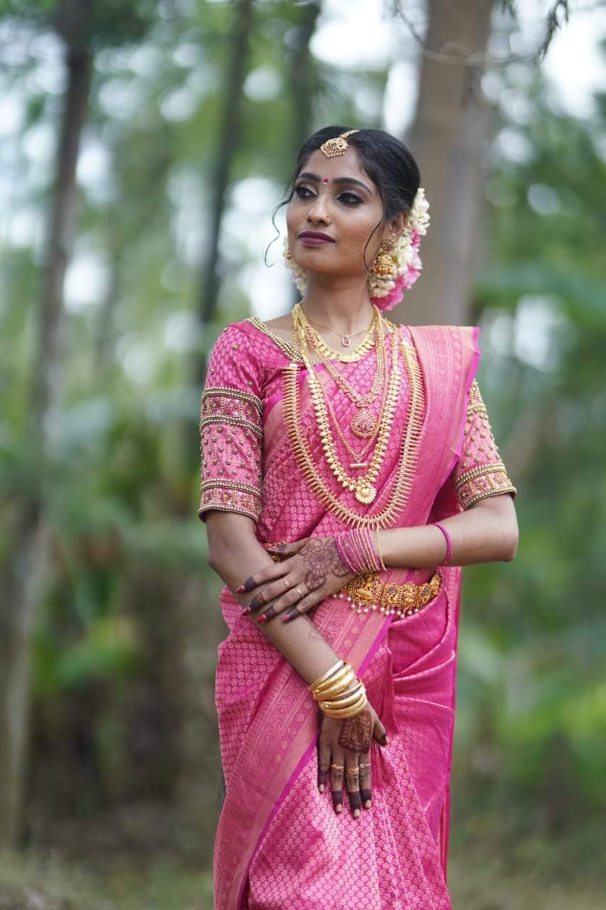 QUEENS BEAUTY PARLOUR PULPALLY